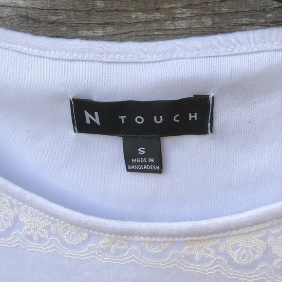 NWT N Touch Blouse lace Overlay White Pure Neck Round Short sleeves Size Small - Picture 4 of 10
